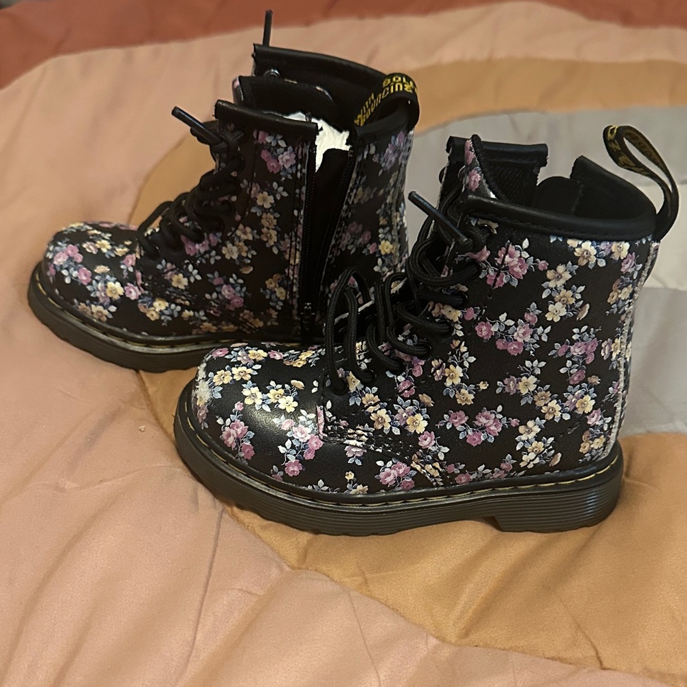 Dr. Martens Black Floral Kids Boots NIB